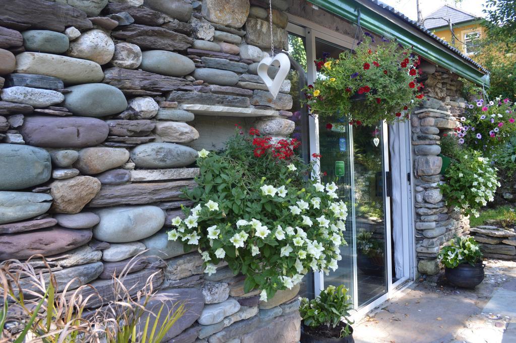 Lissyclearig Thatched Cottage ケンメア エクステリア 写真