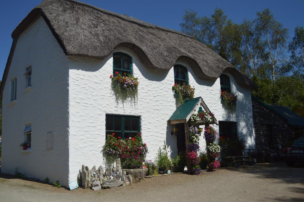 Lissyclearig Thatched Cottage ケンメア エクステリア 写真